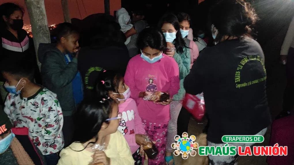 Donar ropa usada en Vitarte: Ayuda y Recicla con Traperos de Emaús La Unión