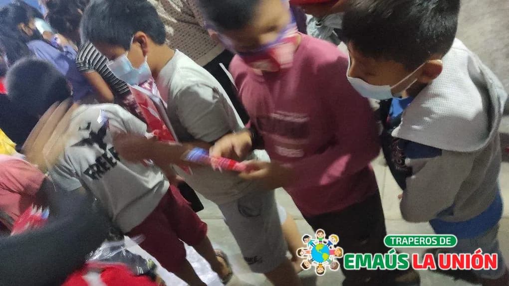 ¡Libera espacio y ayuda! Recolección de Ropa Usada en La Victoria para una buena causa