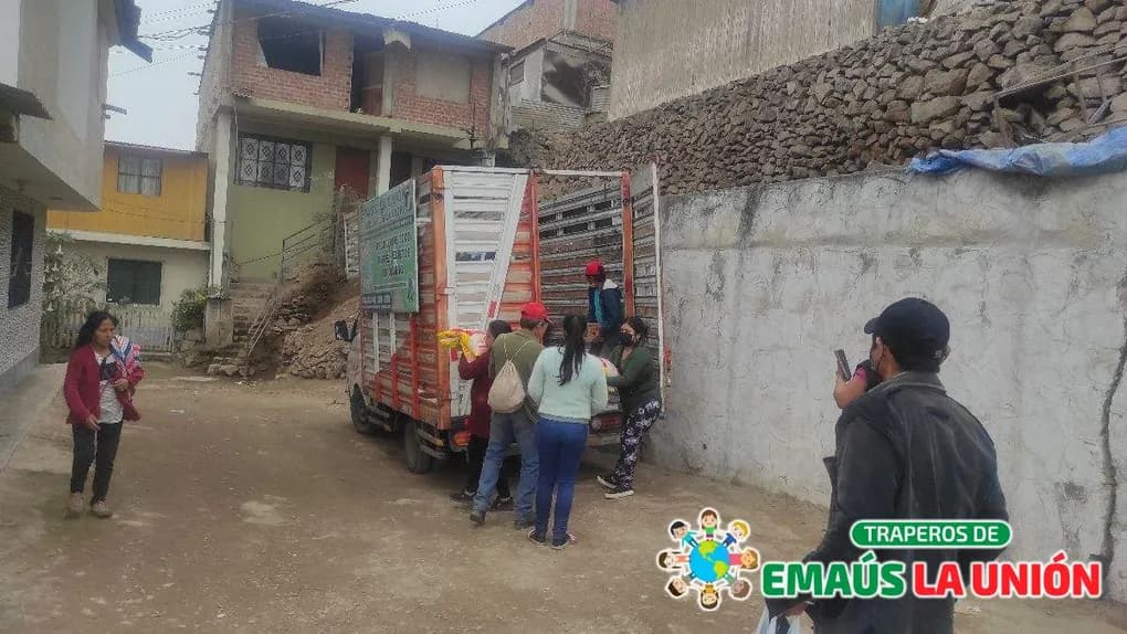 ¡Libera espacio y ayuda con la recolección de ropa usada en Rímac!