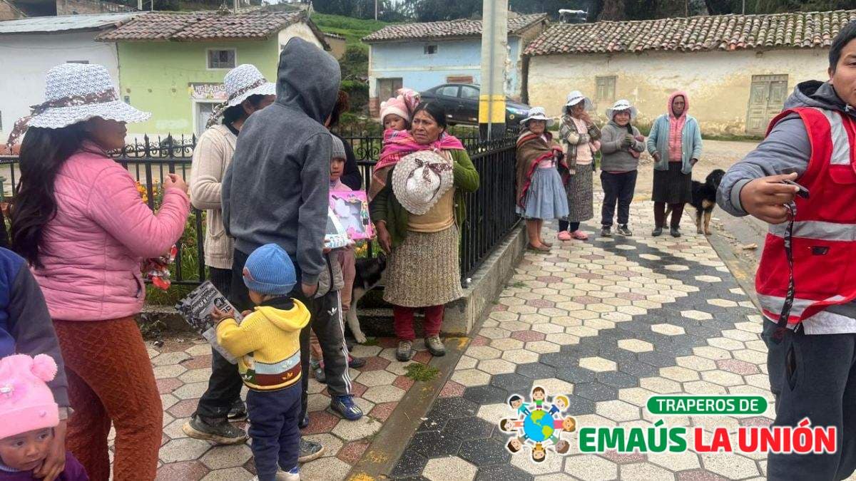 Dónde Donar Ropa Usada en Lima: ¡Tu Guía para Ayudar y Liberar Espacio!