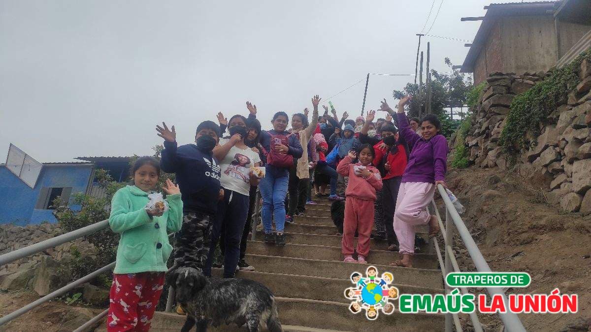 ¡Tu Ropa Usada en Chaclacayo Puede Cambiar Vidas con Traperos de Emaús La Unión!