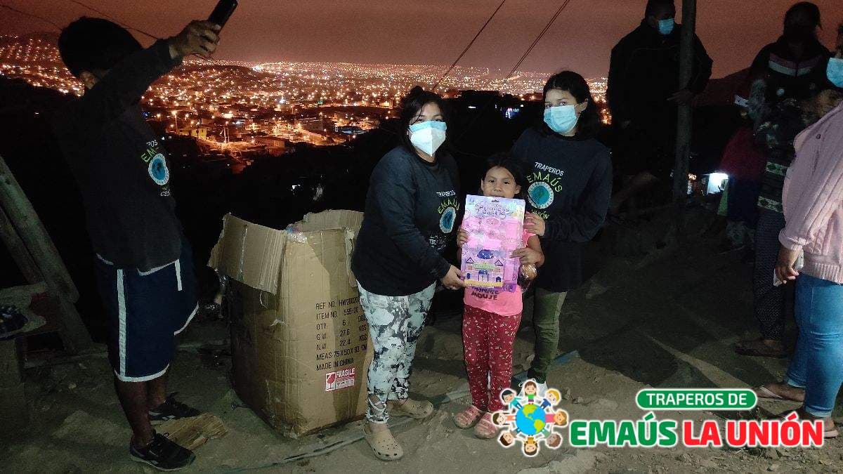 Recolección de Ropa Usada en Comas: ¡Dona y Transforma Vidas con Emaús!